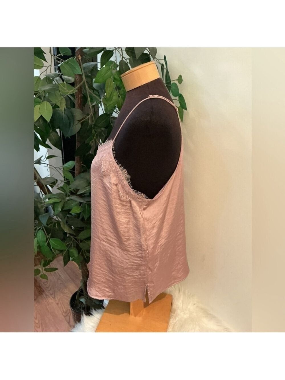 Women's Nine West Pink Lace Trim Camisole L with adjustable straps NWT - Picture 6 of 14